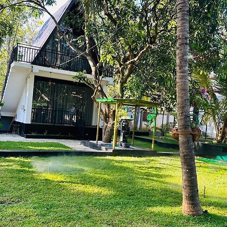 Residence Inn Udawalawe Buitenkant foto